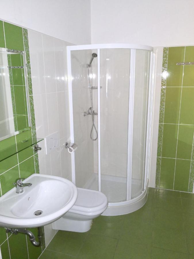 Gostilna Pri Dragici, Gostilna S Prenocisci, D.O.O. Hotel Sežana Kültér fotó